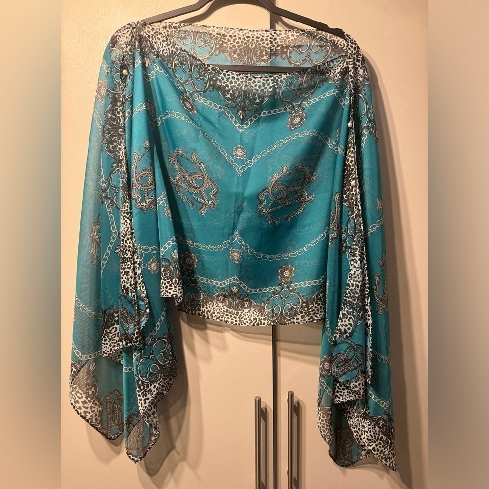 NEW Choice of 2 colors! 4-Ways Scarf/Shawl